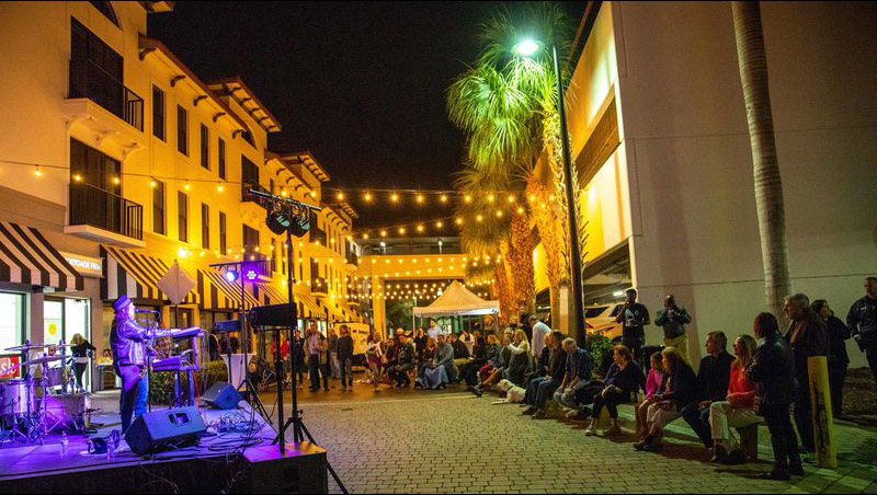 Rock the Plaza 4 - X